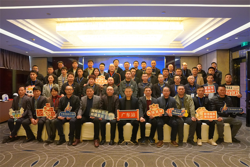 再送25臺(tái)奧迪汽車！辛格林電梯高層集體出動(dòng)，全國巡回交付，傾聽一線聲音！