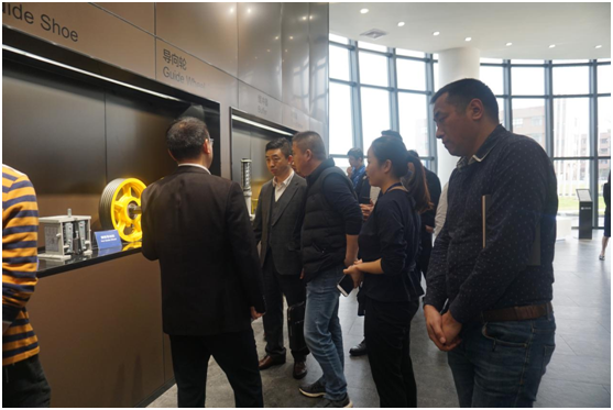 電梯體驗(yàn)館參觀