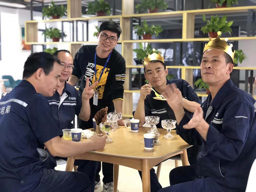 辛格林電梯大家庭 辛格林電梯大家庭