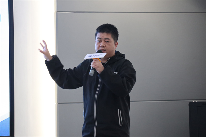 IMG_3157.jpg IMG_3157.jpg