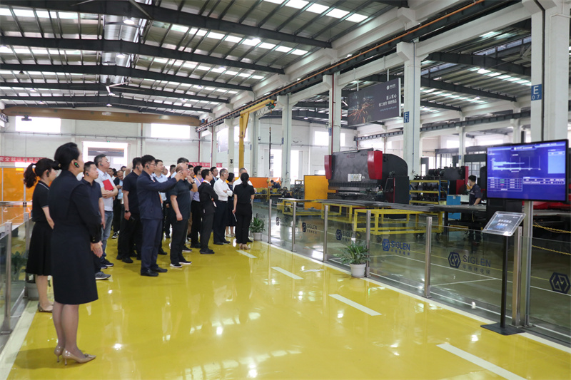 家庭室內別墅家用電梯選哪家,家庭室內別墅<a href='http://www.mdlfqgn.cn/jydt.htm' class='keys' title='點擊查看關于家用電梯的相關信息' target='_blank'>家用電梯</a>哪家好